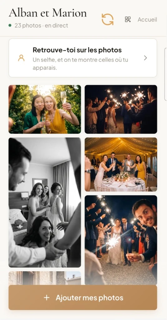 La galerie du mariage Alban et Marion sur un téléphone : les photos déposées par les invités en mosaïque, la recherche par selfie en tête, et le bouton pour ajouter les siennes.